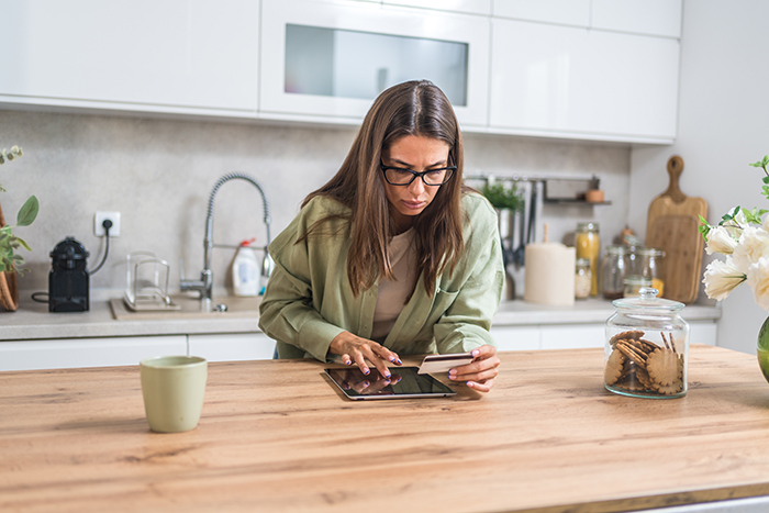 Debit and Credit Card Security Tips: Prevent Physical and Digital Fraud